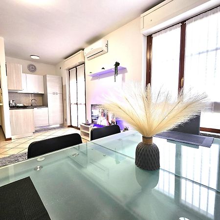 Appartamento Moderno Γκαλλαράτε Εξωτερικό φωτογραφία